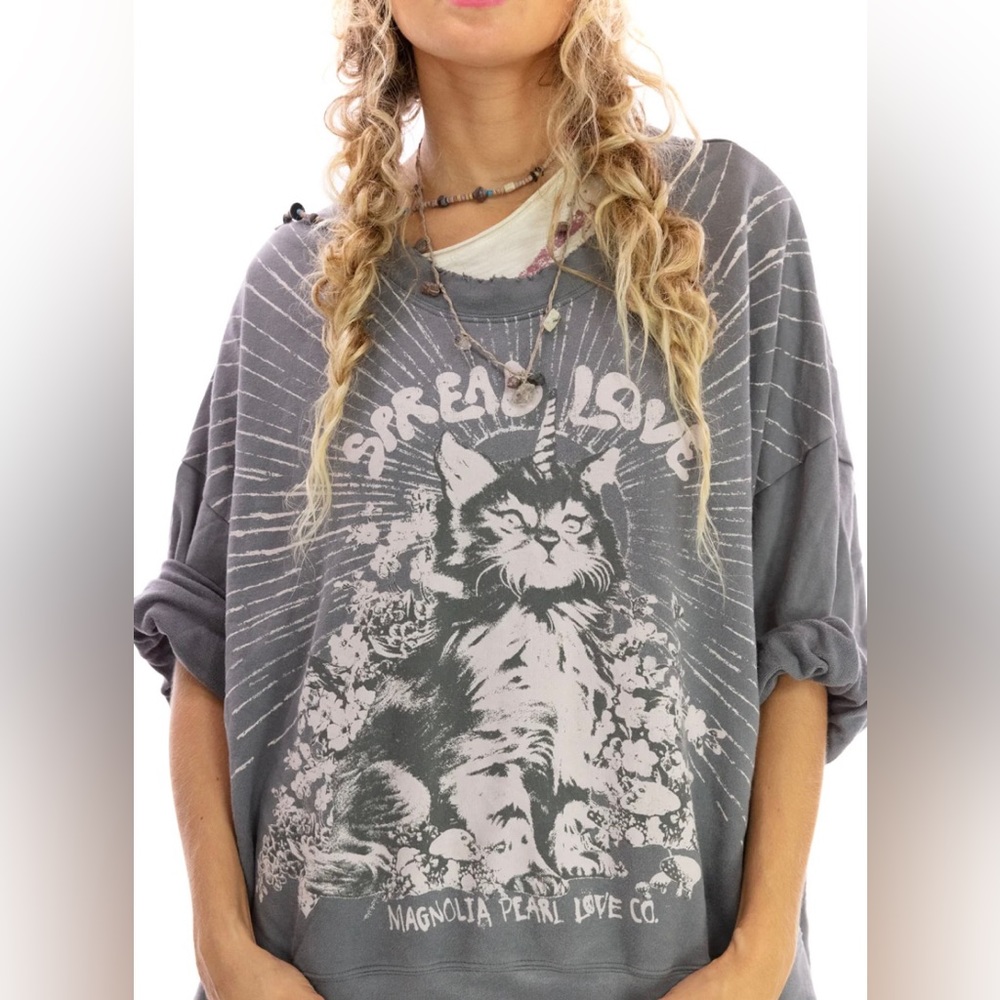 Magnolia Pearl Spread Love Hi-Lo Francis Sweatshirt NWTNW OSFM